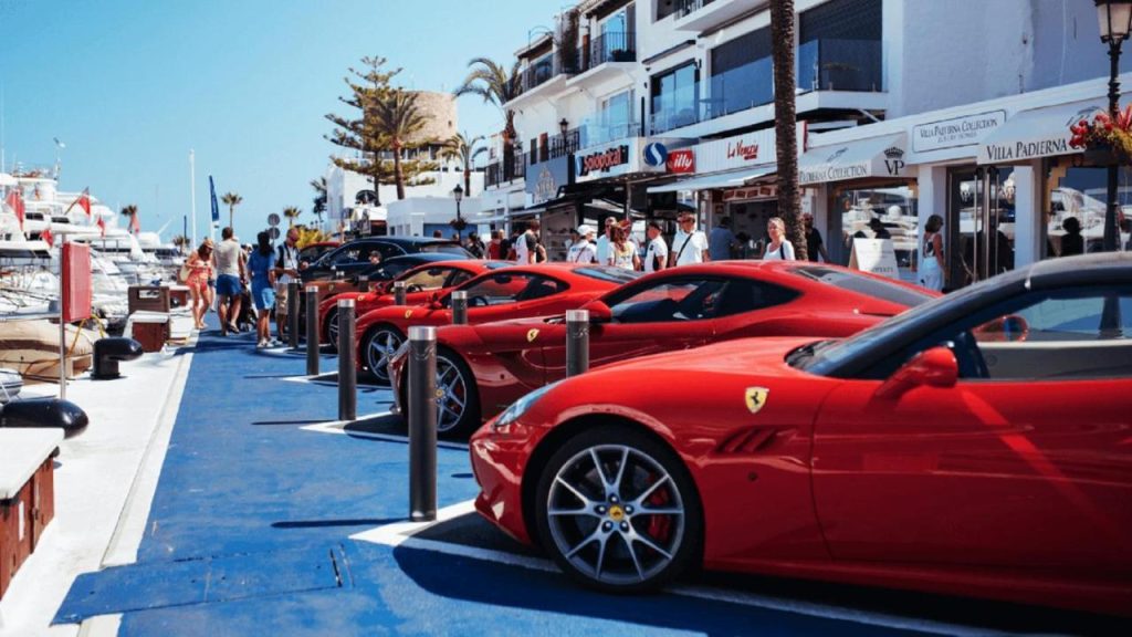 Agua turquesa en Playa de Málaga