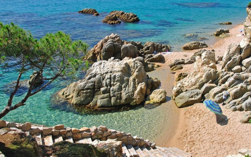 Playas de Cataluña: guía por islas