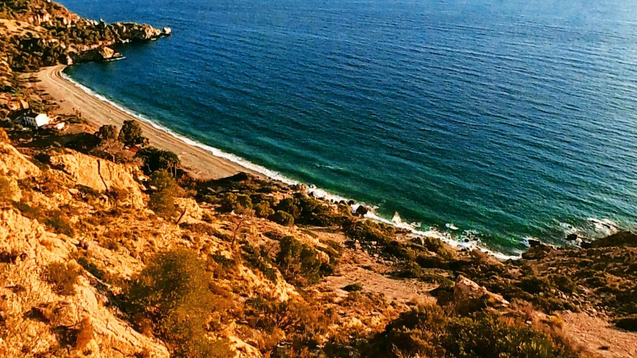 Agua turquesa en Playa de Málaga