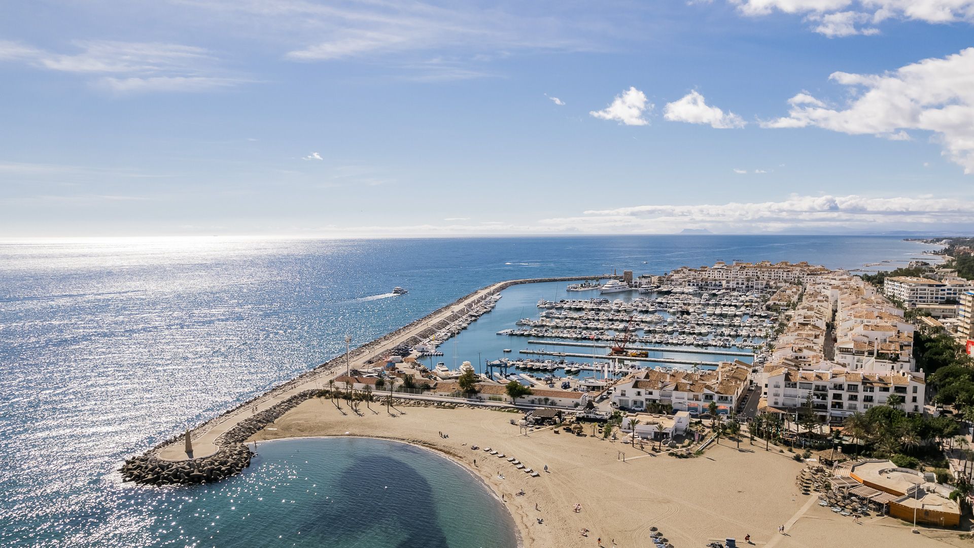Playa de Puerto Banús en Marbella: guía