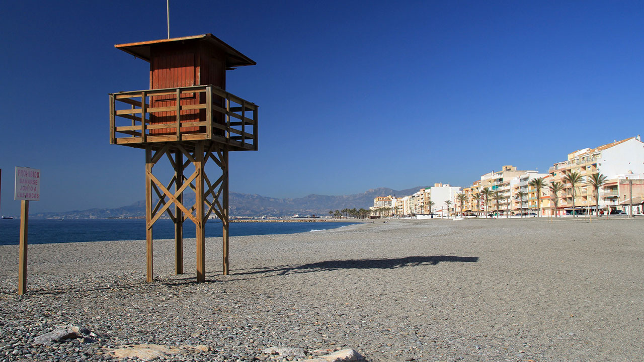 Playa de Torrenueva: guía