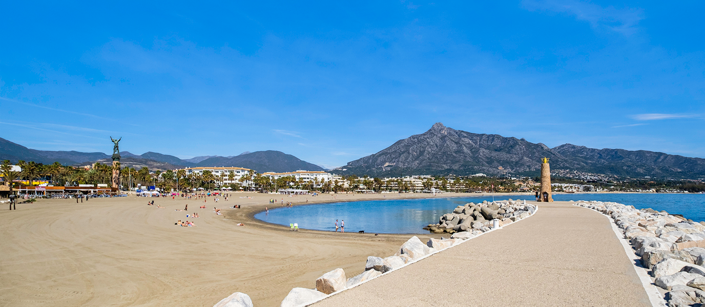Playa de Málaga vista desde el acantilado