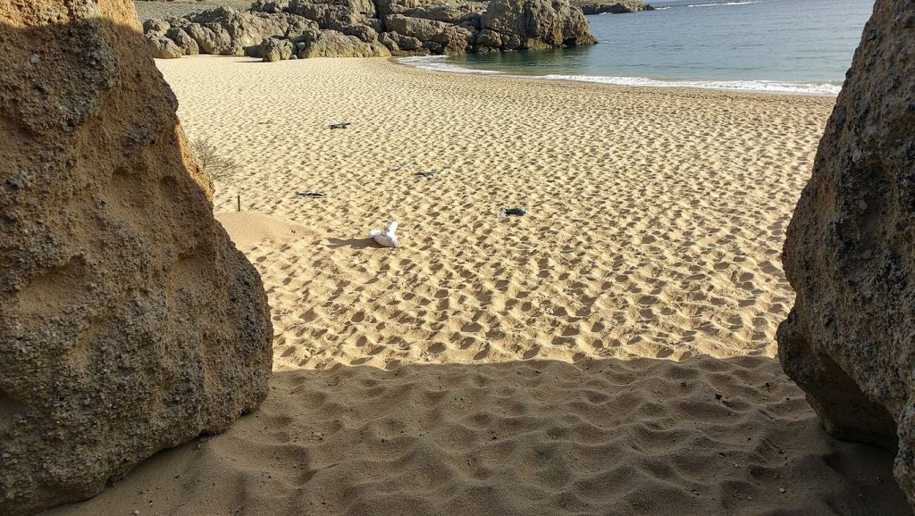 A Praia Pequena de Ancoradouro — foto 4 de 6