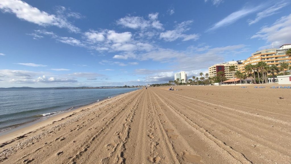 Arena y mar en Arenal d'en Casat, Santa Margalida, Mallorca