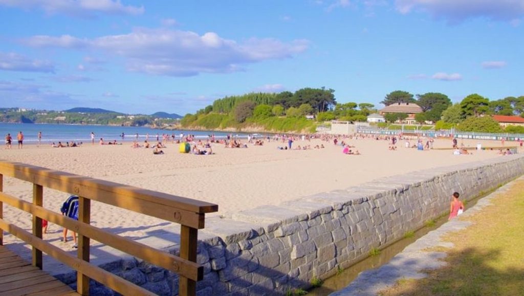 Línea de costa en Balouredo, Galicia