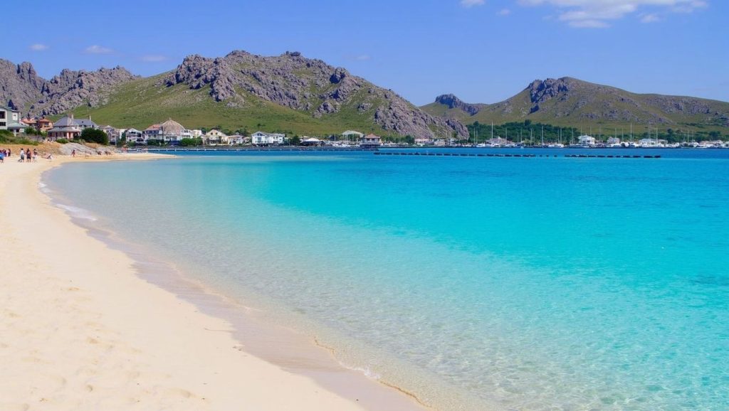 Playa Castell en Pollença, Mallorca