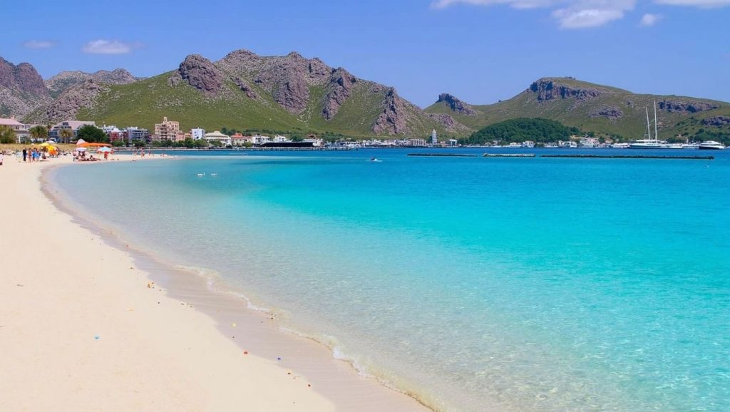 Playa Castell en Pollença, Mallorca