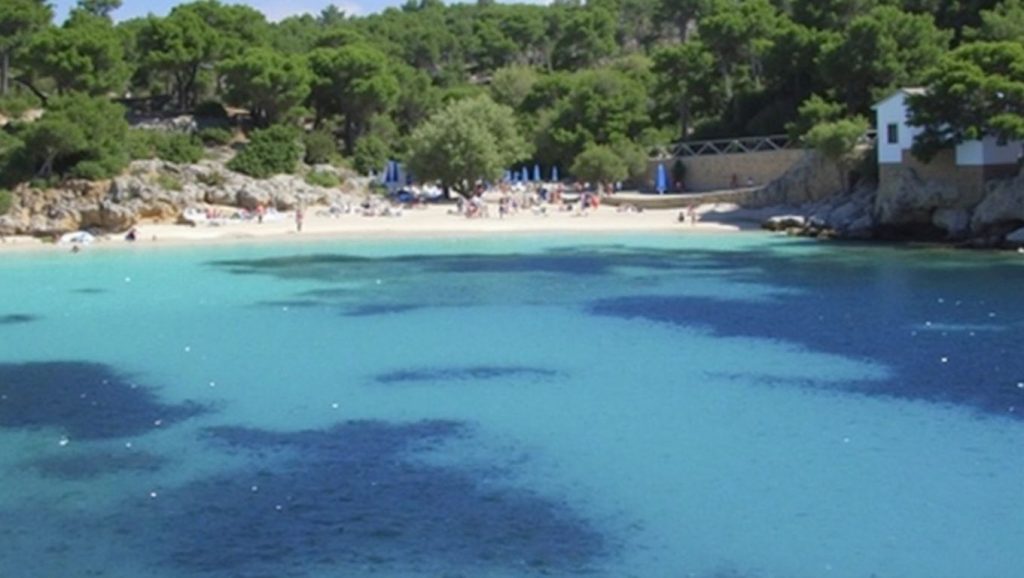 Horizonte desde cala de n'Aladern, Capdepera, Mallorca