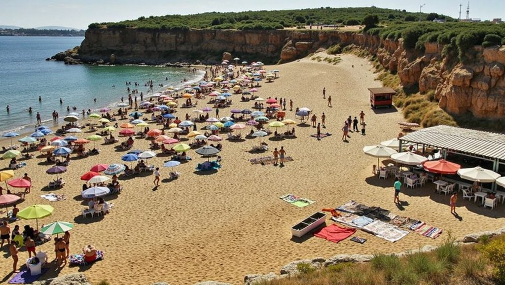 Arena y mar en Cala del Aceite, Conil de la Frontera, Cádiz