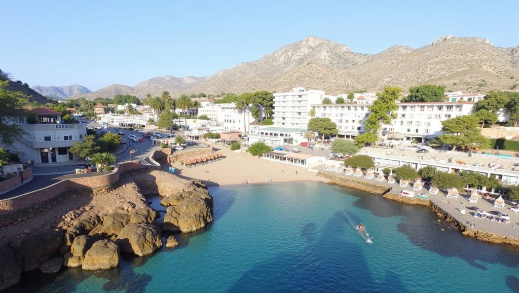 Cala Molins (Pollença) — playa en la costa de Mallorca