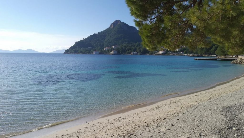 Vista de Cala Vinyes desde la orilla, Calvià