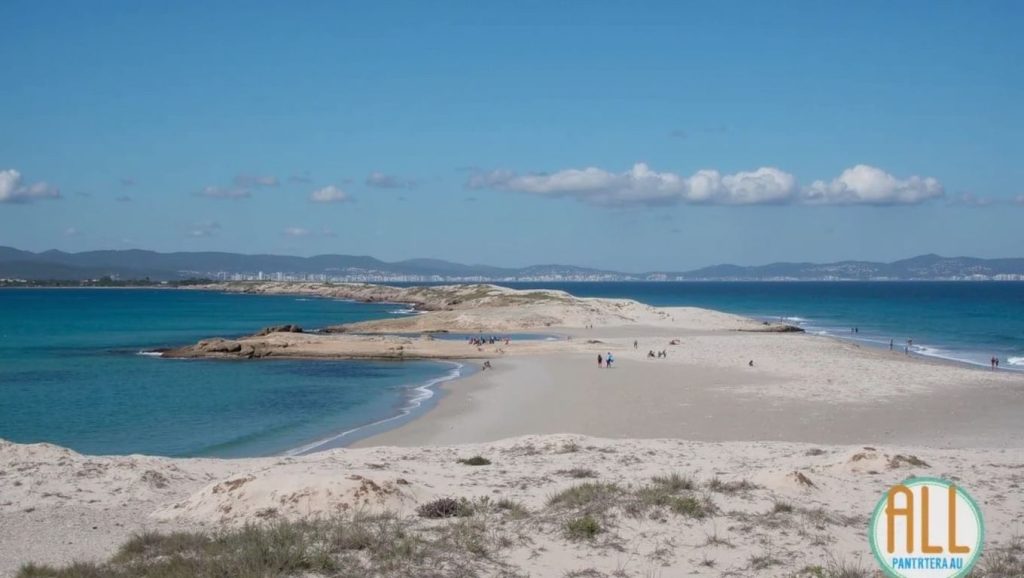 Línea de costa en Es Trucadors, Formentera