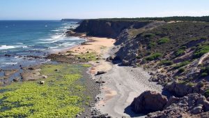 Praia de Vale dos Homens