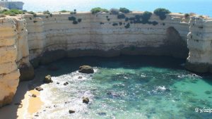 Praia da Estaquinha