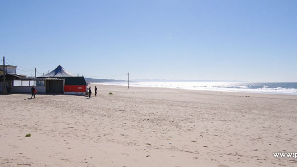 Praia da Saúde da Caparica - Almada, Portugal