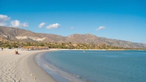 Dynonissos beach