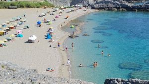 Varkotopos beach