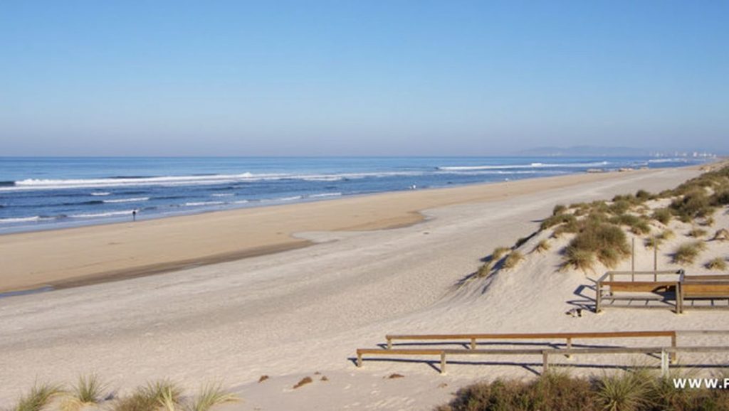 Praia do Osso da Baleia - Figueira da Foz, Portugal