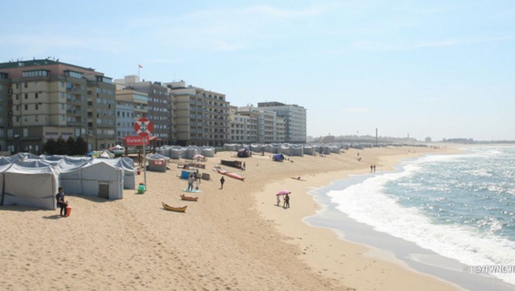 Praia da Salgueira - Póvoa de Varzim, Portugal