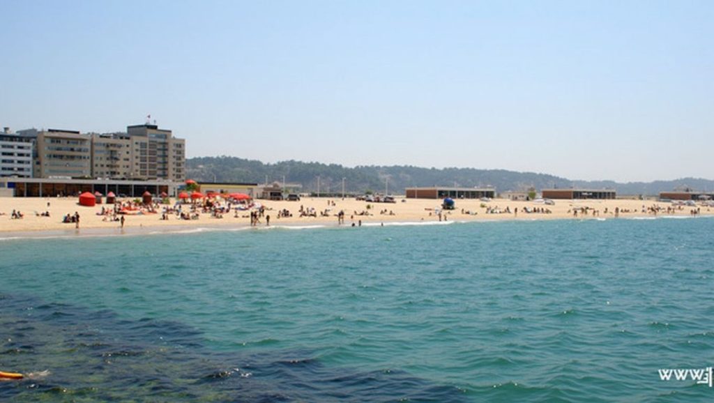 Praia da Princesa - Almada, Portugal