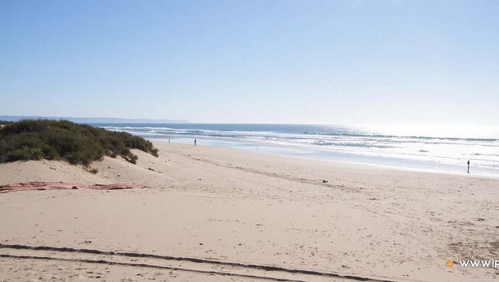 Praia da Nova Vaga - Almada, Portugal