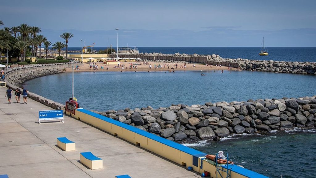 Banana Praia (Madalena do Mar) - Calheta, Madeira