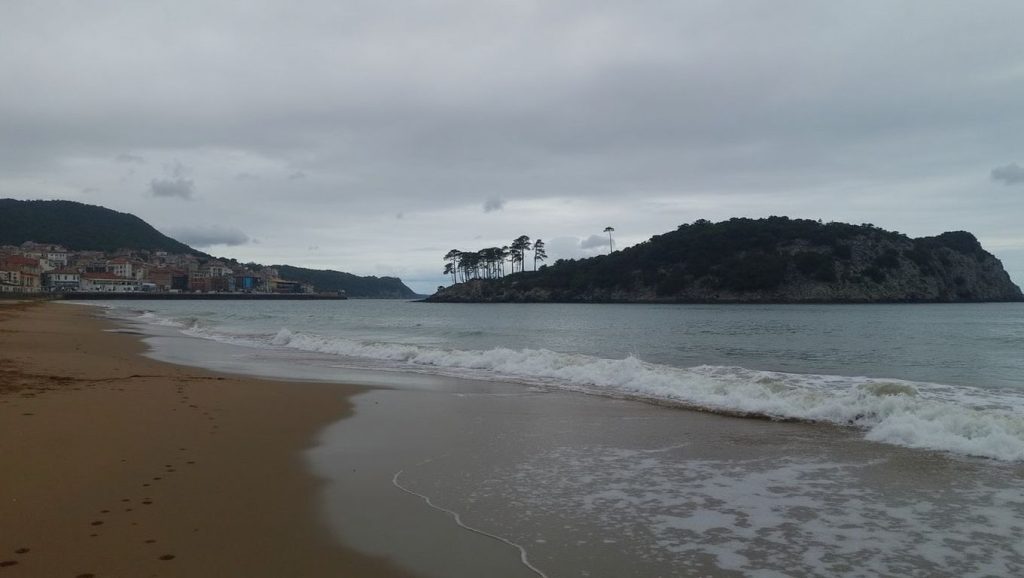 Playa de Karraspio - Mendexa, Bizkaia