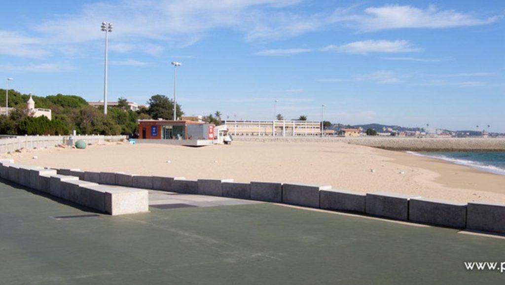 Praia de Paço de Arcos - Oeiras, Portugal