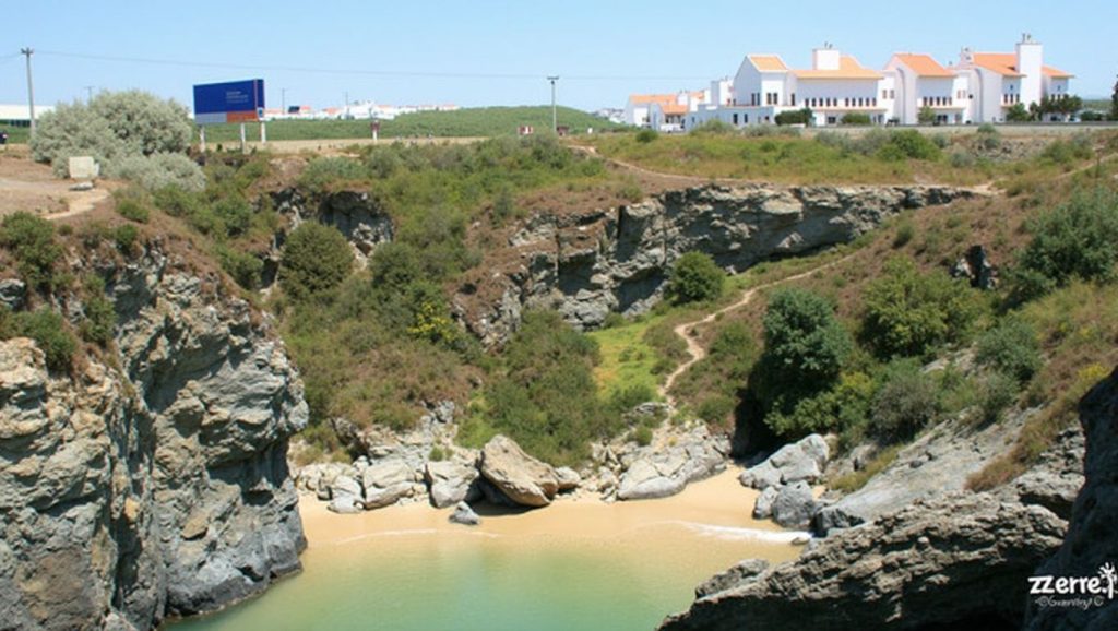 Praia do Saltinho - Sines, Portugal