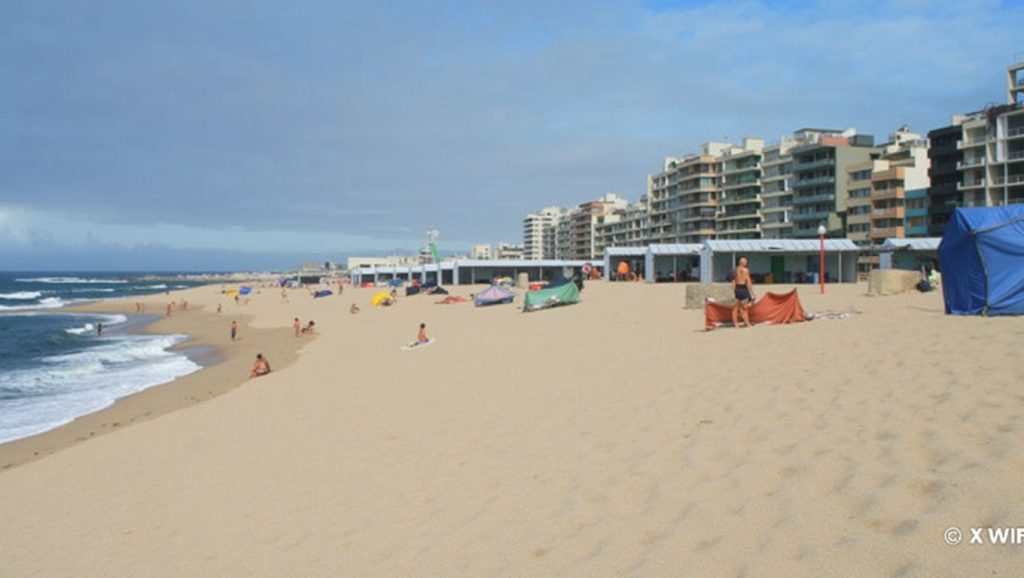 Praia Azul - Póvoa de Varzim, Portugal
