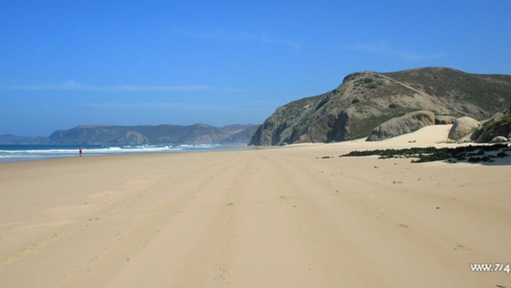 Praia do Penedo - Aljezur, Algarve
