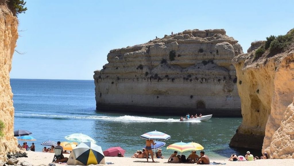 Praia do Barranquinho - Albufeira, Algarve