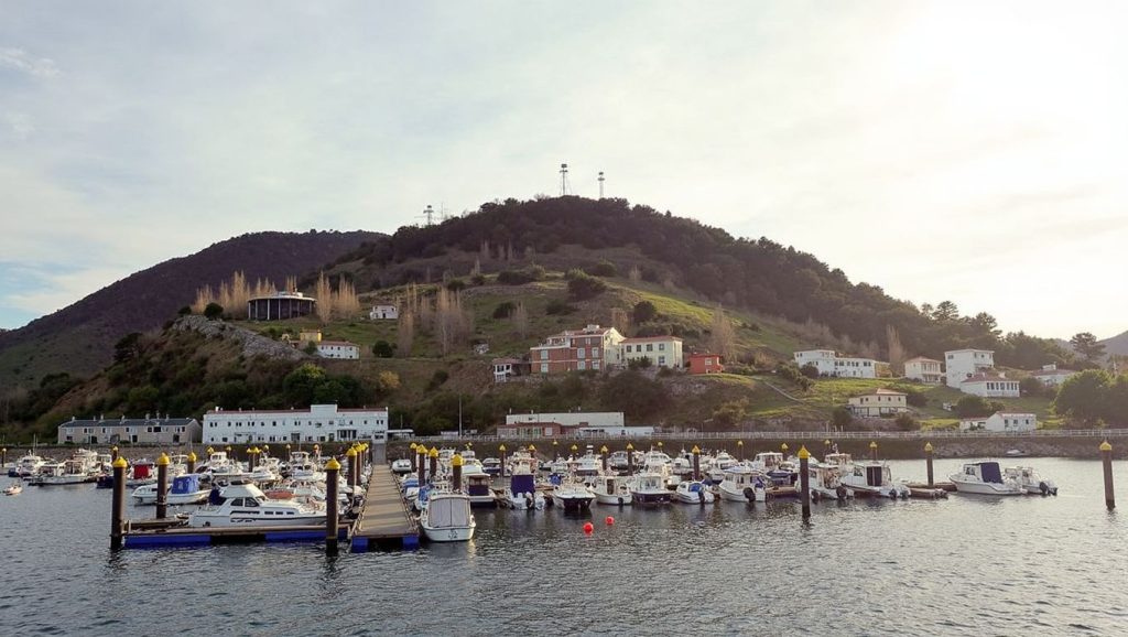 Playa del Puerto de Zierbena - Zierbena, Bizkaia