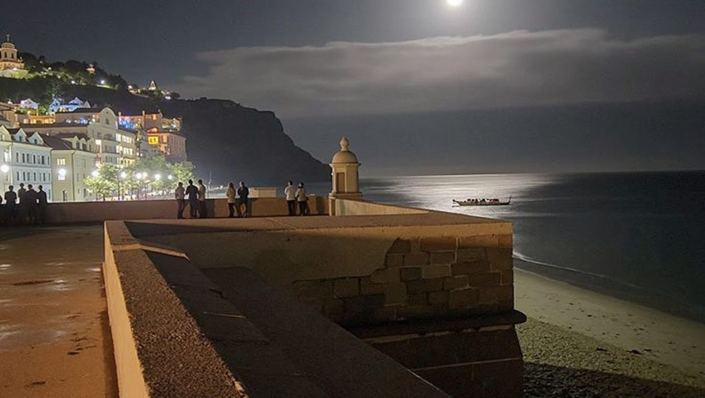 Praia de Sesimbra - Sesimbra, Portugal