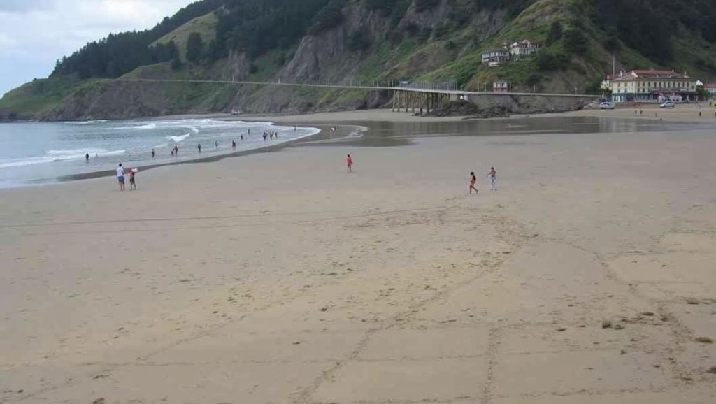 Playa de Lapari - Deba, Gipuzkoa