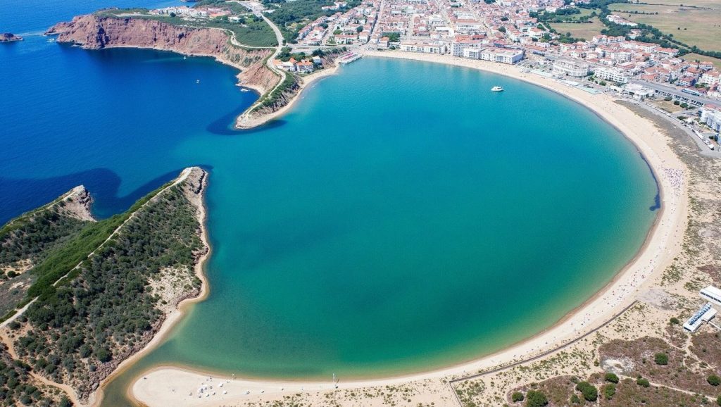 Praia de São Martinho do Porto