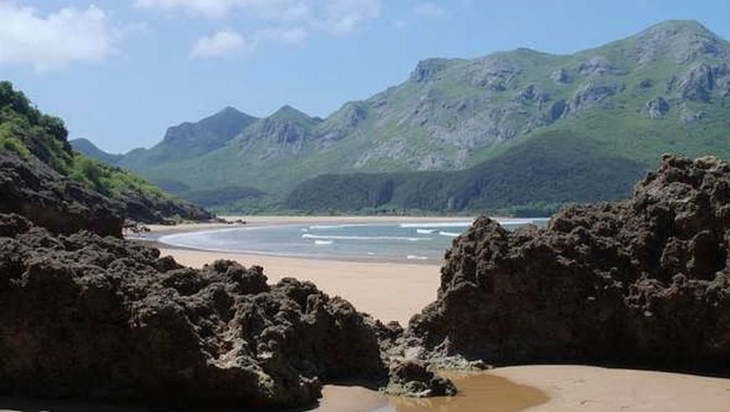 Cala de Cotolino - Castro Urdiales, Cantabria