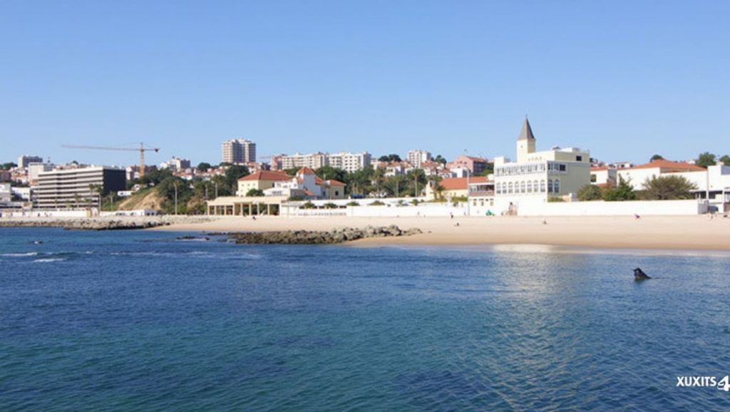 Praia do Tamariz - Cascais, Portugal