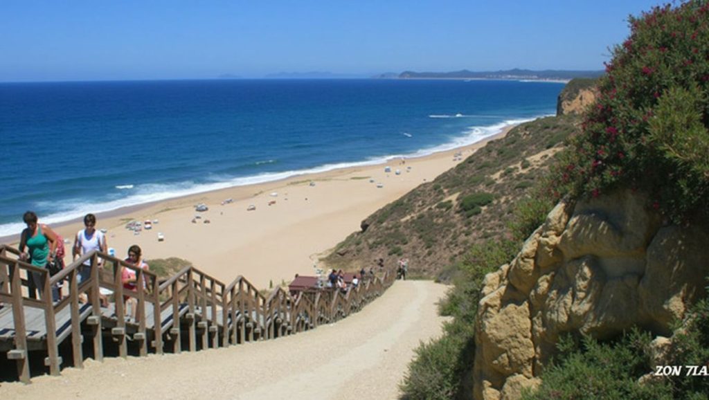 Praia das Bicas - Sesimbra, Portugal