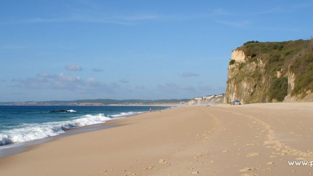 Praia do Rebenta Bois - Sesimbra, Portugal