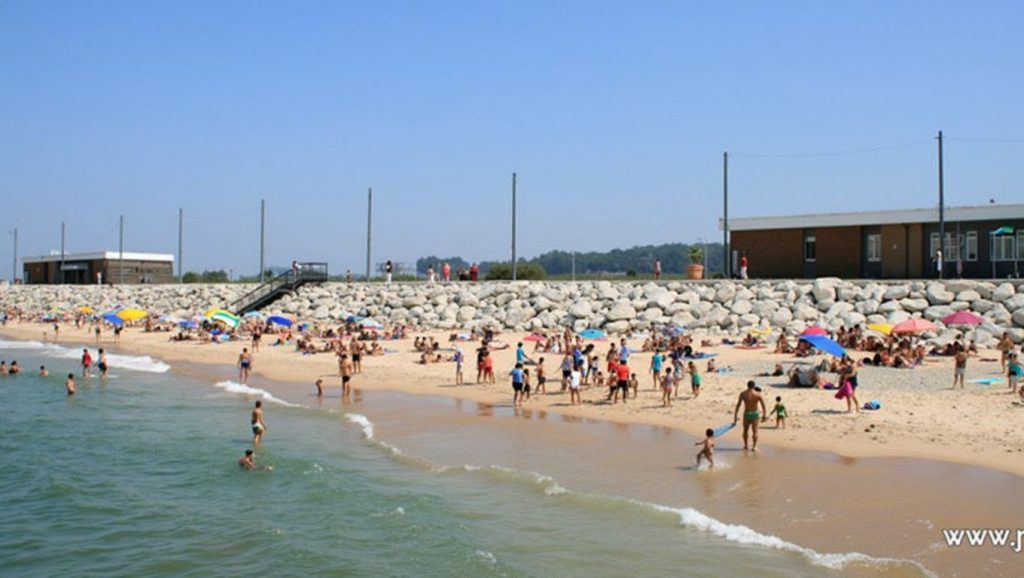 Praia do CDS - Almada, Portugal