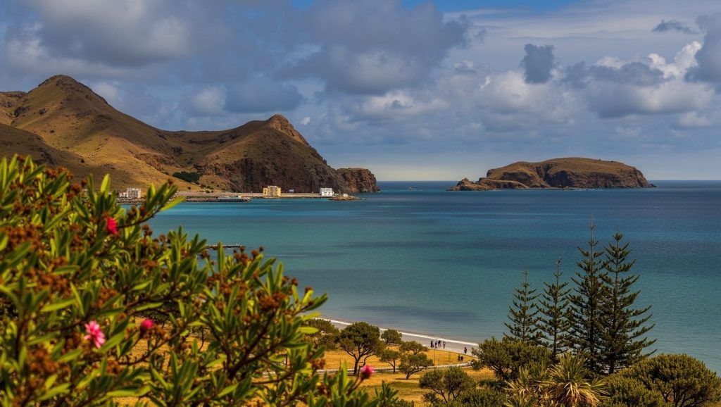 Playa de Salemas - Vila Baleira, Madeira
