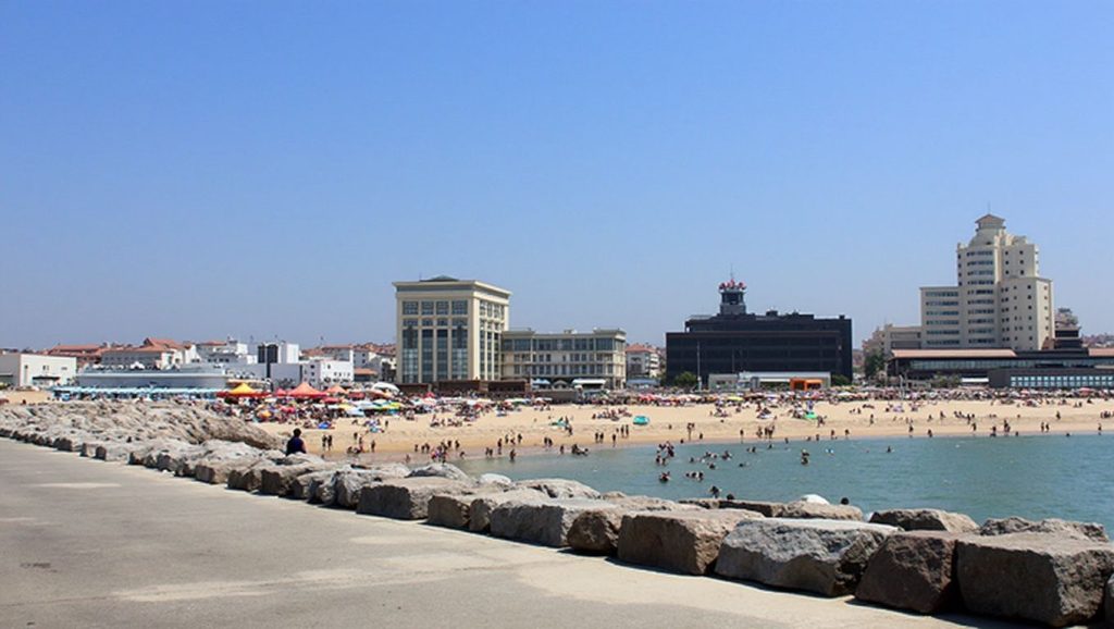 Praia da Baía - Espinho, Portugal