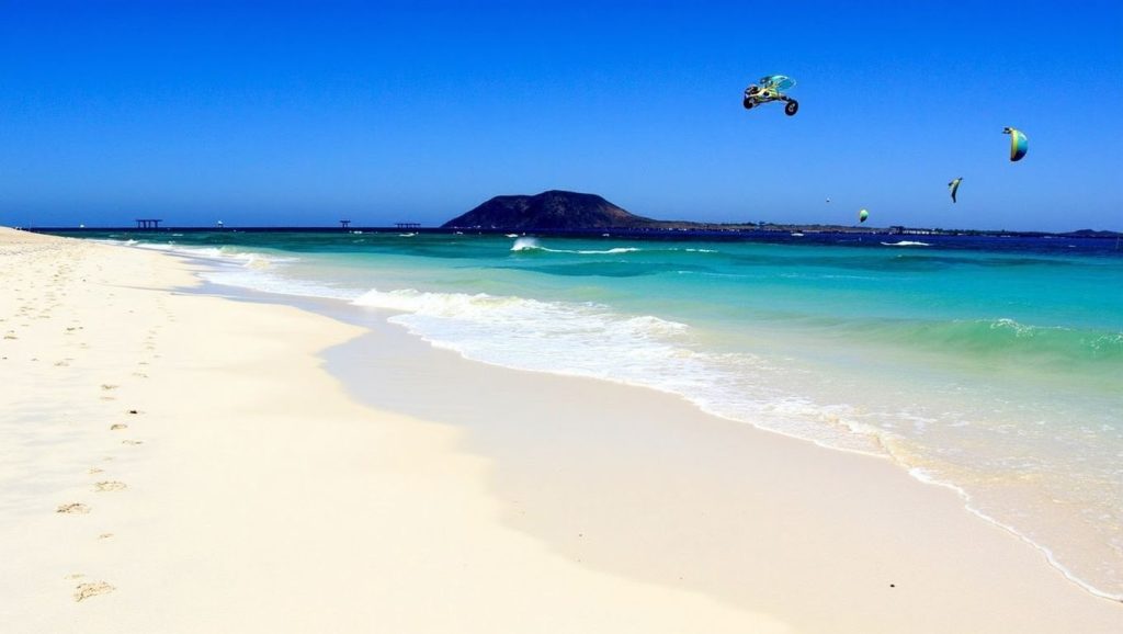 La Derecha — foto 5 de 6