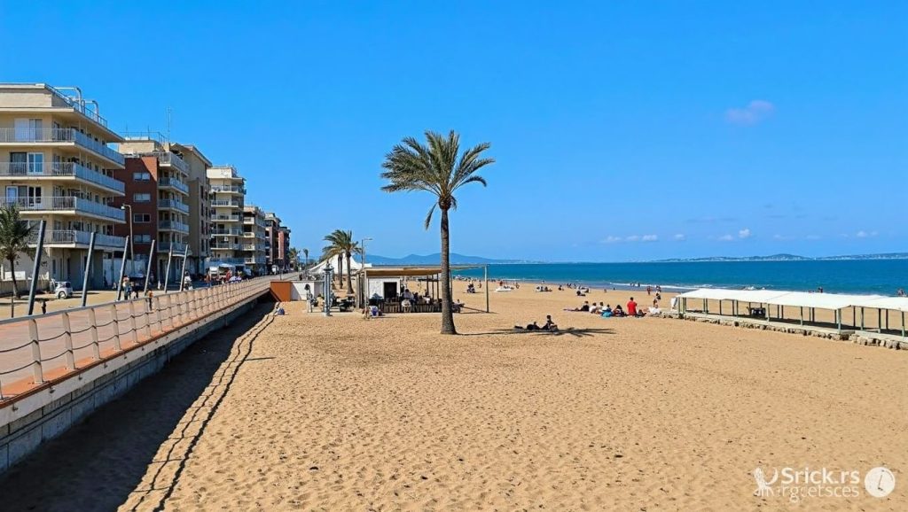 Foto de Platja Babilònia