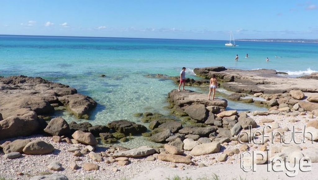Arena fina en Platja d'Es Copinyar, Formentera, Formentera