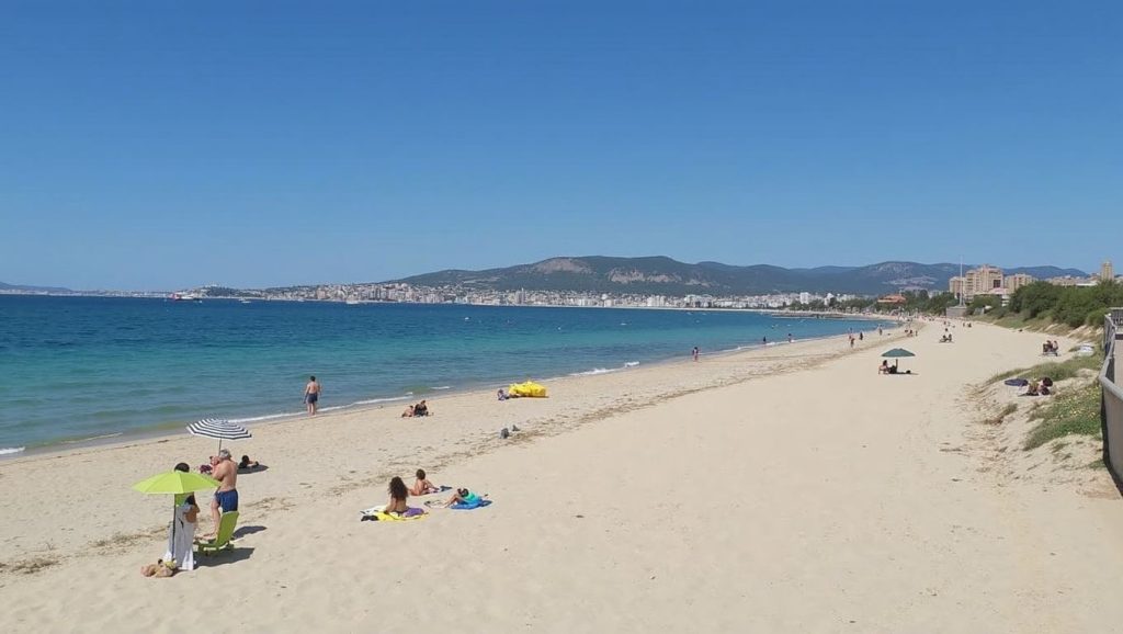Camino de acceso a Platja de Ca'n Pere Antoni, Palma, Mallorca