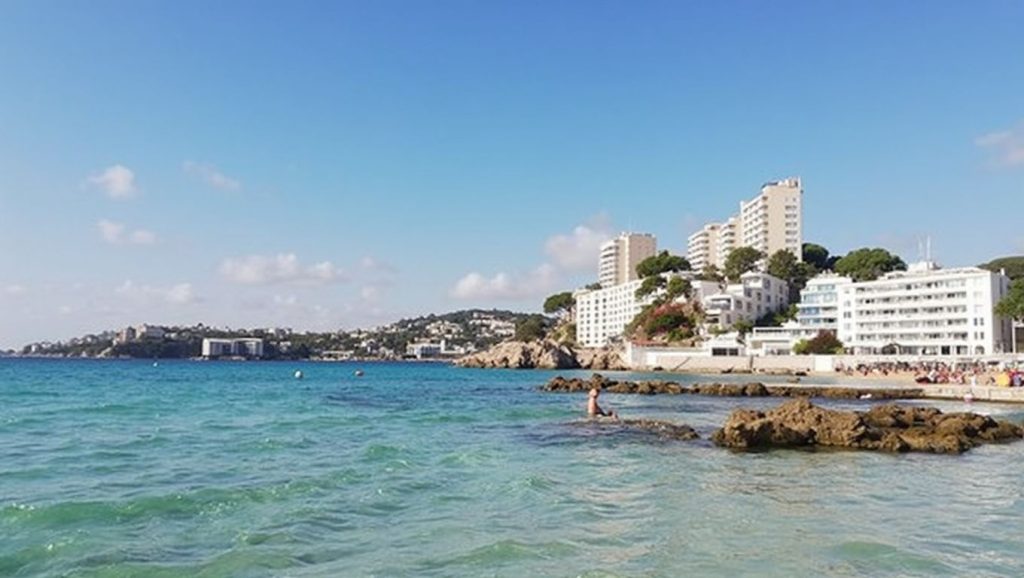 Textura de arena en Platja de Cala Major, Palma, Mallorca