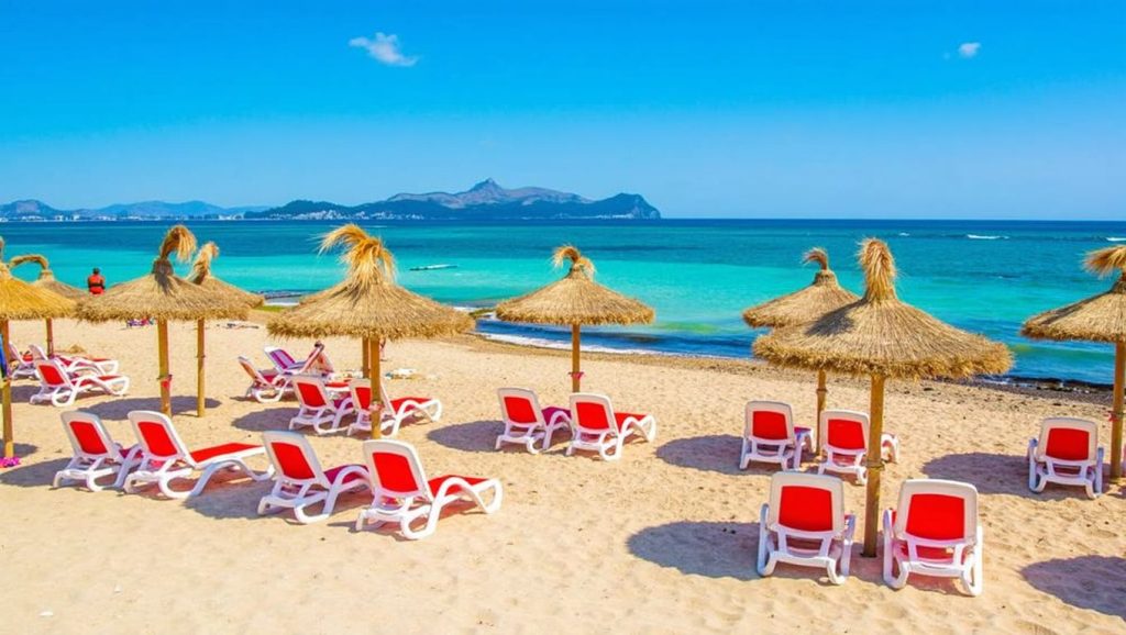 Playa Platja de Can Picafort desde la arena, Santa Margalida, Mallorca