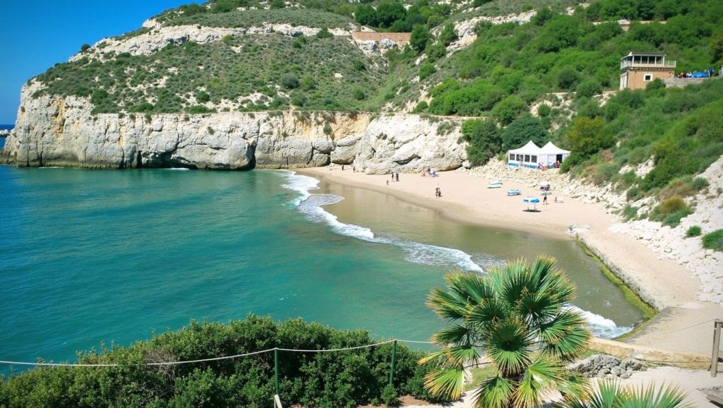 Acceso a Platja de Garraf desde el aparcamiento, Sitges